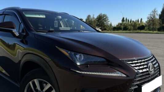 Lexus NX I  Рестайлинг, 2018, пробег 121000 км