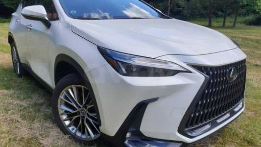 Lexus NX II