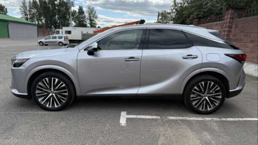 Lexus RX V, 2023, пробег 26000 км