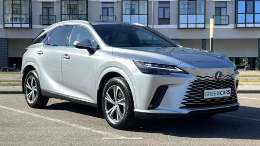 Lexus RX V