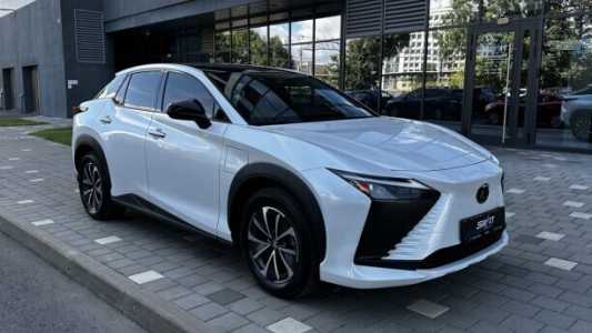 Lexus RZ , 2023, пробег 5900 км