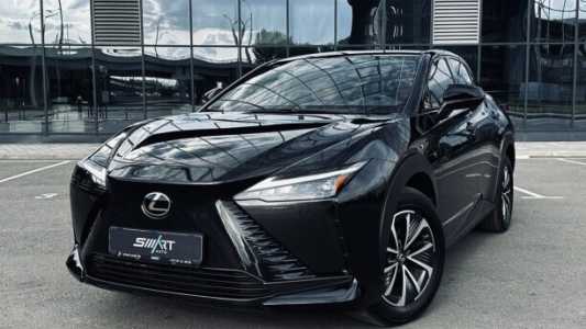 Lexus RZ , 2023, пробег 8000 км