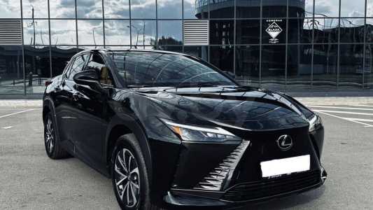 Lexus RZ I