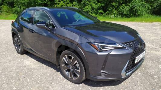 Lexus UX I