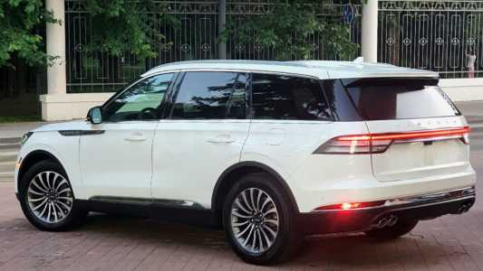 Lincoln Aviator II 