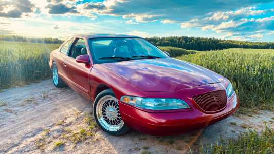 Lincoln Mark VIII II