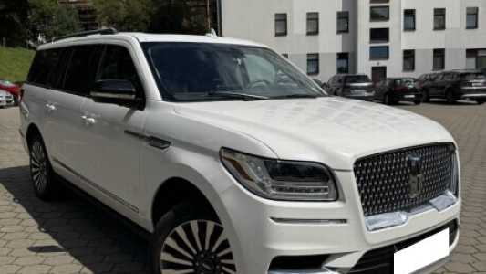 Lincoln Navigator IV, 2021, пробег 120000 км Lincoln Navigator IV, 2021, пробег 120000 км