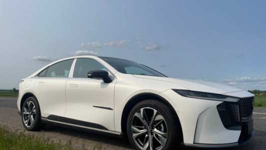 Mazda EZ-6 , 2025, пробег 1150 км