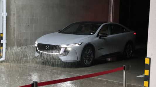 Mazda EZ-6 , 2025, пробег 5489 км