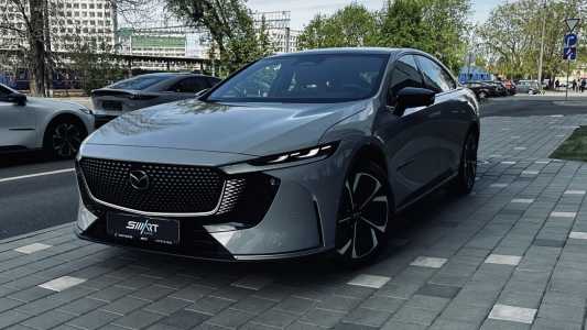 Mazda EZ-6 I