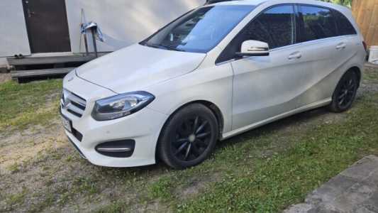 Mercedes-Benz B-Класс W246 Рестайлинг, 2015, пробег 216500 км Mercedes-Benz B-Класс W246 Рестайлинг, 2015, пробег 216500 км