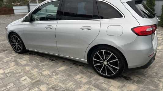Mercedes-Benz B-Класс W247, 2019, пробег 155000 км Mercedes-Benz B-Класс W247, 2019, пробег 155000 км