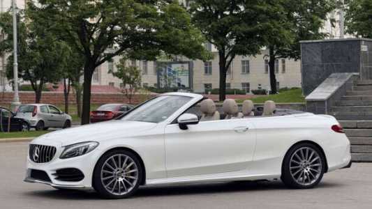 Mercedes-Benz C-Класс W205, S205, C205, A205, 2017, пробег 85600 км Mercedes-Benz C-Класс W205, S205, C205, A205, 2017, пробег 85600 км