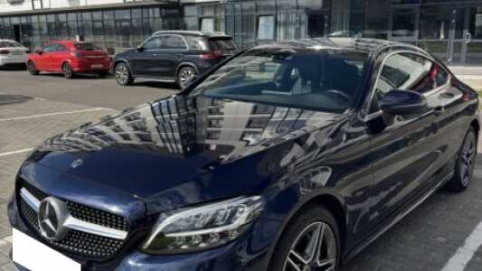Mercedes-Benz C-Класс W205, S205, C205, A205 Рестайлинг, 2019, пробег 115000 км Mercedes-Benz C-Класс W205, S205, C205, A205 Рестайлинг, 2019, пробег 115000 км