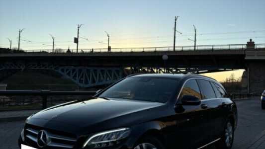 Mercedes-Benz C-Класс W205, S205, C205, A205 Рестайлинг, 2019, пробег 214000 км Mercedes-Benz C-Класс W205, S205, C205, A205 Рестайлинг, 2019, пробег 214000 км