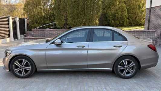 Mercedes-Benz C-Класс W205, S205, C205, A205  Рестайлинг, 2020, пробег 107000 км