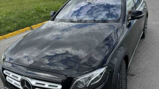 Mercedes-Benz E-Класс All-Terrain X213, 2019, пробег 95000 км Mercedes-Benz E-Класс All-Terrain X213, 2019, пробег 95000 км