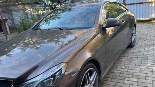 Mercedes-Benz E-Класс W212, S212, C207, A207  Рестайлинг, 2013, пробег 290000 км