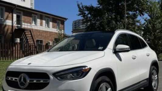 Mercedes-Benz GLA II (H247), 2020, пробег 62000 км Mercedes-Benz GLA II (H247), 2020, пробег 62000 км