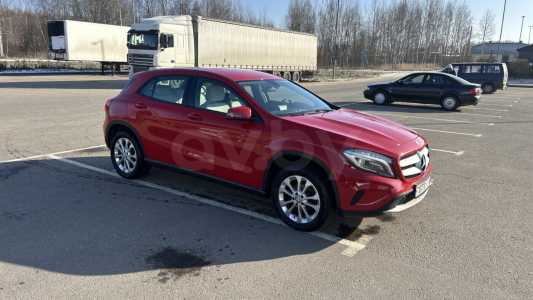Mercedes-Benz GLA X156