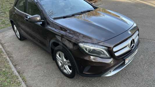 Mercedes-Benz GLA X156
