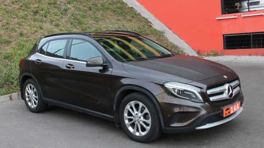 Mercedes-Benz GLA X156