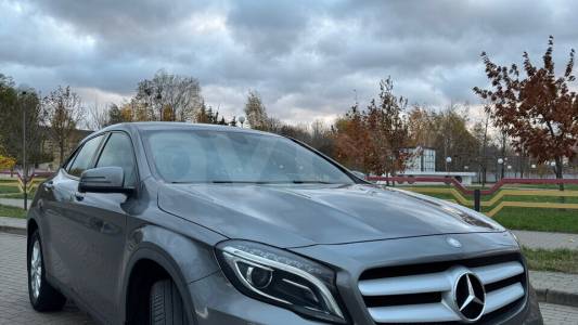 Mercedes-Benz GLA X156