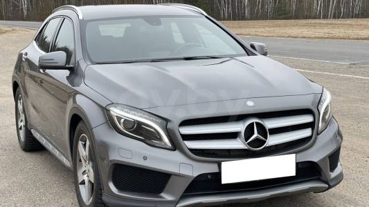 Mercedes-Benz GLA X156