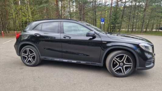 Mercedes-Benz GLA X156 (Рестайлинг), 2018, пробег 172000 км Mercedes-Benz GLA X156 (Рестайлинг), 2018, пробег 172000 км