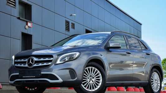 Mercedes-Benz GLA X156 (Рестайлинг), 2018, пробег 75100 км Mercedes-Benz GLA X156 (Рестайлинг), 2018, пробег 75100 км