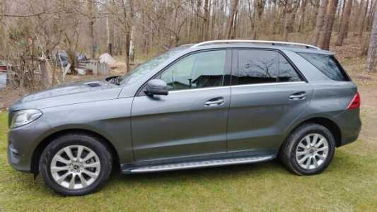 Mercedes-Benz GLE W166, 2017, пробег 242000 км Mercedes-Benz GLE W166, 2017, пробег 242000 км