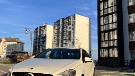 Mercedes-Benz A-Класс W176 Рестайлинг, 2018, пробег 200000 км Mercedes-Benz A-Класс W176 Рестайлинг, 2018, пробег 200000 км