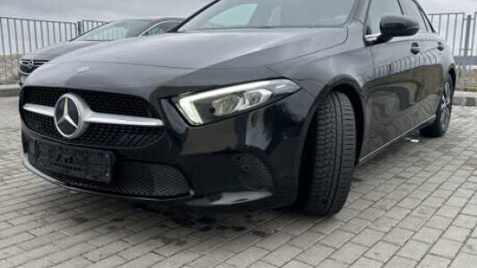 Mercedes-Benz A-Класс W177, V177, 2019, пробег 194000 км Mercedes-Benz A-Класс W177, V177, 2019, пробег 194000 км