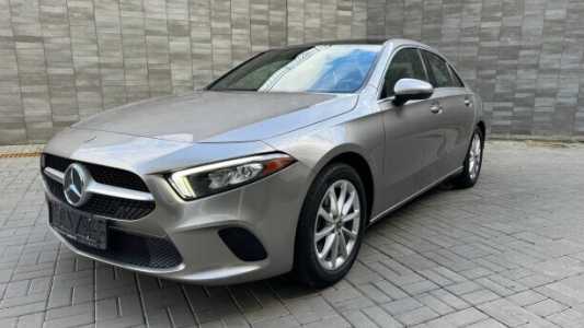 Mercedes-Benz A-Класс W177, V177, 2019, пробег 62000 км Mercedes-Benz A-Класс W177, V177, 2019, пробег 62000 км