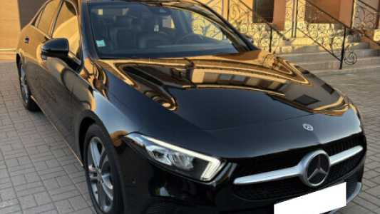 Mercedes-Benz A-Класс W177, V177, 2020, пробег 75000 км Mercedes-Benz A-Класс W177, V177, 2020, пробег 75000 км