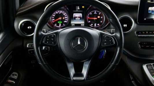 Mercedes-Benz V-Класс W447, 2018, пробег 185000 км Mercedes-Benz V-Класс W447, 2018, пробег 185000 км