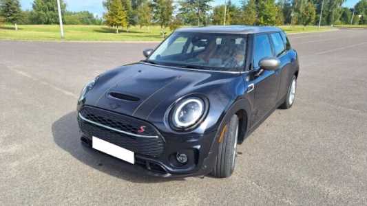 MINI Clubman F54 Рестайлинг, 2023, пробег 30000 км MINI Clubman F54 Рестайлинг, 2023, пробег 30000 км
