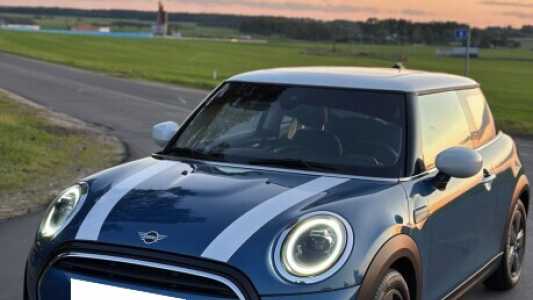MINI Cooper F55, F56 2-й рестайлинг, 2021, пробег 41000 км MINI Cooper F55, F56 2-й рестайлинг, 2021, пробег 41000 км