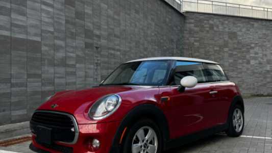 MINI Cooper F55, F56, 2016, пробег 119413 км MINI Cooper F55, F56, 2016, пробег 119413 км
