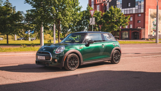 MINI Cooper F55, F56