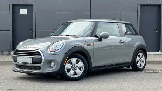 MINI Cooper F55, F56