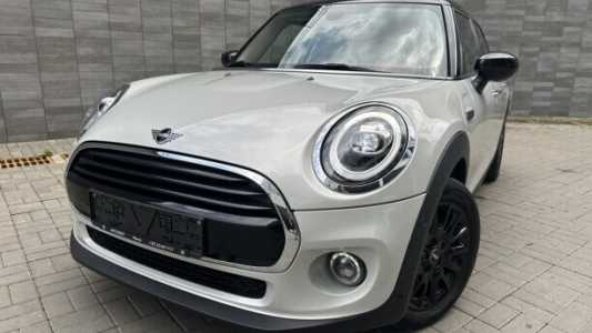 MINI Cooper F55, F56 Рестайлинг, 2020, пробег 47000 км MINI Cooper F55, F56 Рестайлинг, 2020, пробег 47000 км
