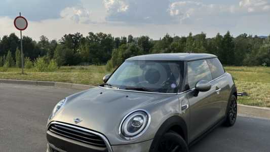 MINI Cooper F55, F56 Рестайлинг