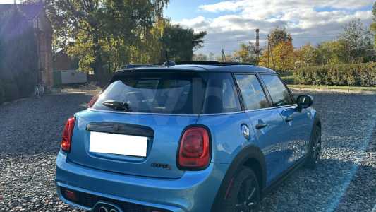 MINI Cooper F55, F56 Рестайлинг