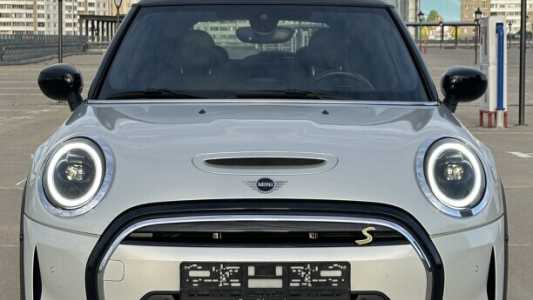 MINI Cooper SE I Рестайлинг, 2022, пробег 21000 км MINI Cooper SE I Рестайлинг, 2022, пробег 21000 км