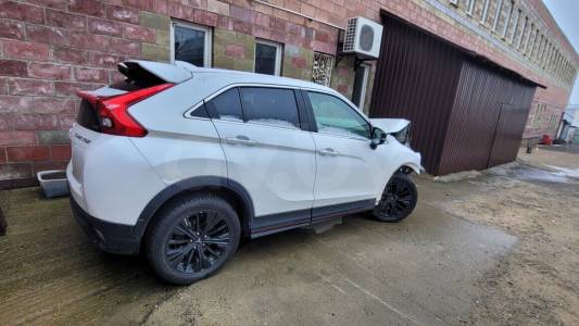 Mitsubishi Eclipse Cross I