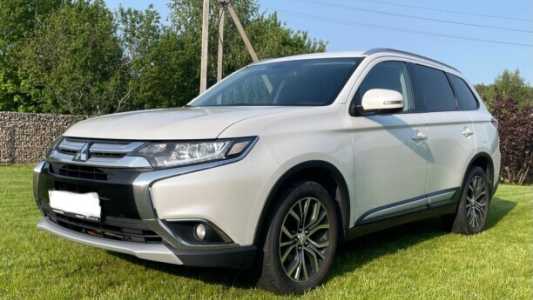 Mitsubishi Outlander III 2-й рестайлинг, 2015, пробег 131133 км Mitsubishi Outlander III 2-й рестайлинг, 2015, пробег 131133 км