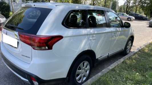 Mitsubishi Outlander III 2-й рестайлинг, 2015, пробег 235000 км Mitsubishi Outlander III 2-й рестайлинг, 2015, пробег 235000 км