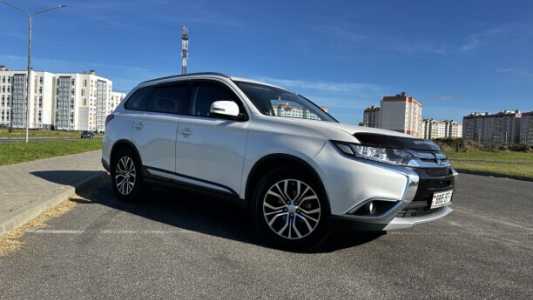Mitsubishi Outlander III 2-й рестайлинг, 2016, пробег 132712 км Mitsubishi Outlander III 2-й рестайлинг, 2016, пробег 132712 км