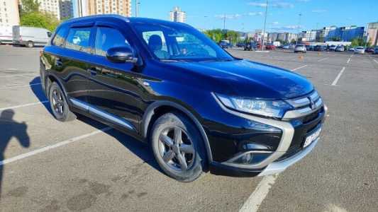 Mitsubishi Outlander III 2-й рестайлинг, 2017, пробег 109000 км Mitsubishi Outlander III 2-й рестайлинг, 2017, пробег 109000 км